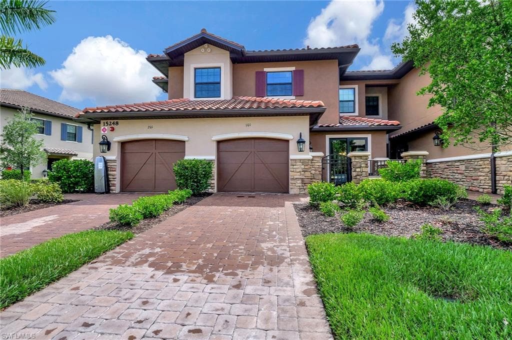15248 Zeno Way 101, Naples, FL 34114-1