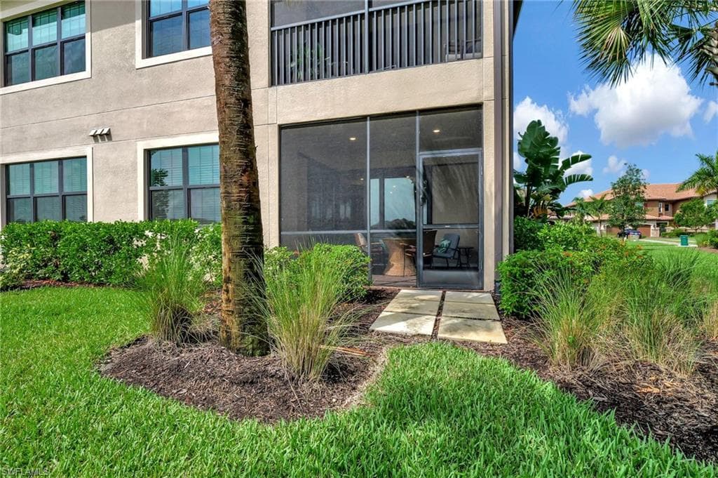 15248 Zeno Way 101, Naples, FL 34114-34