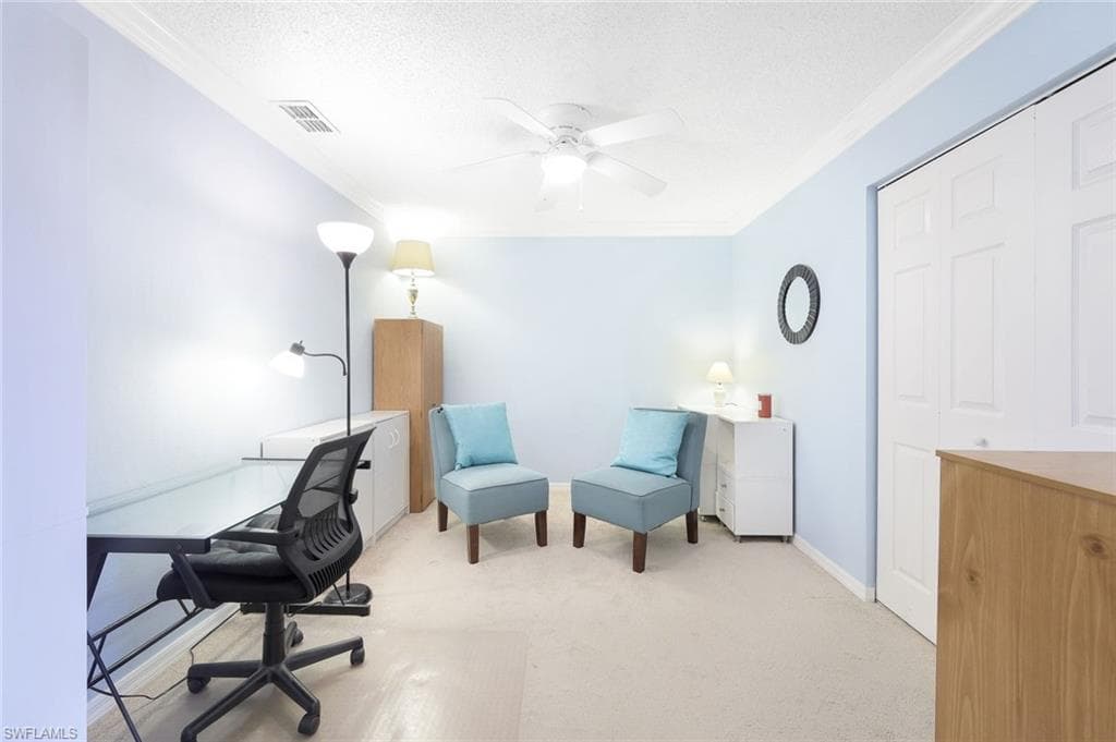 192 Furse Lakes Cir H11, Naples, FL 34104-21