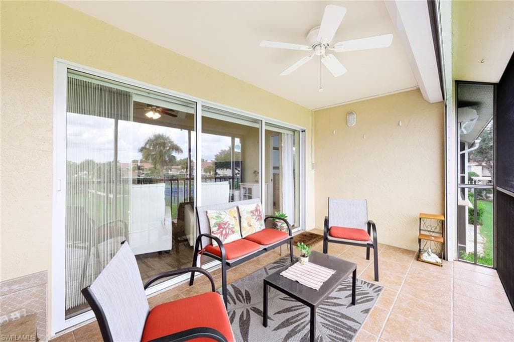 192 Furse Lakes Cir H11, Naples, FL 34104-23