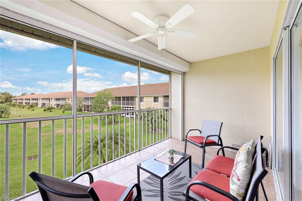 192 Furse Lakes Cir H11, Naples, FL 34104-24
