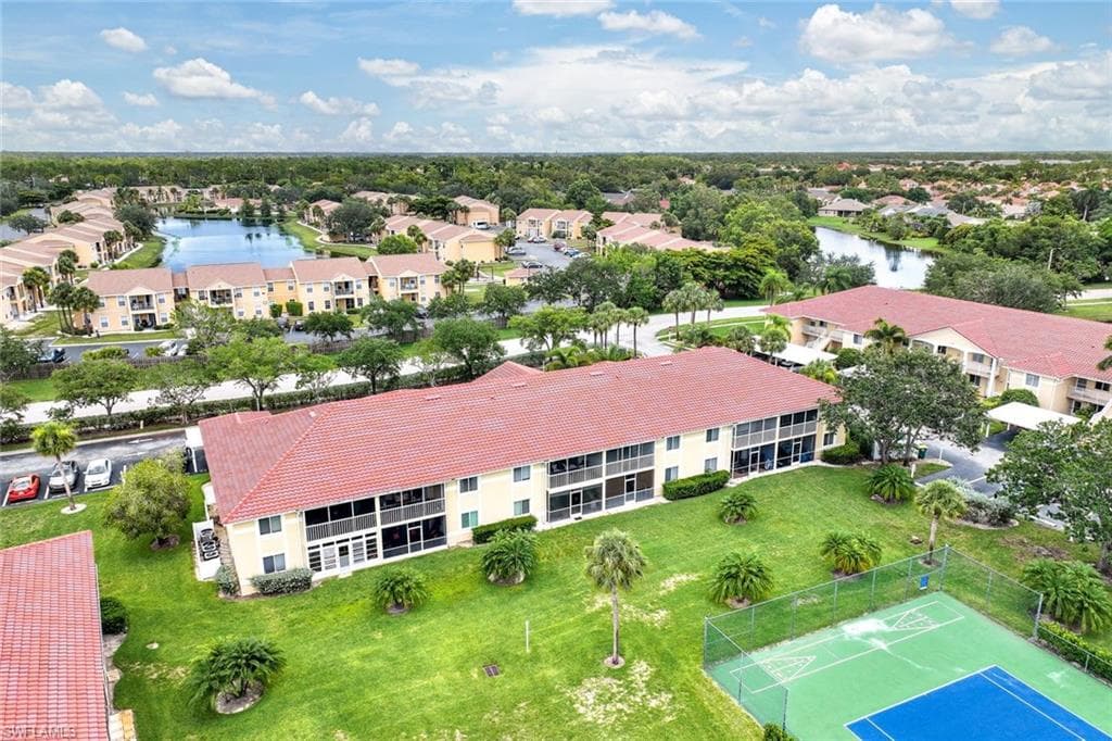 192 Furse Lakes Cir H11, Naples, FL 34104-26