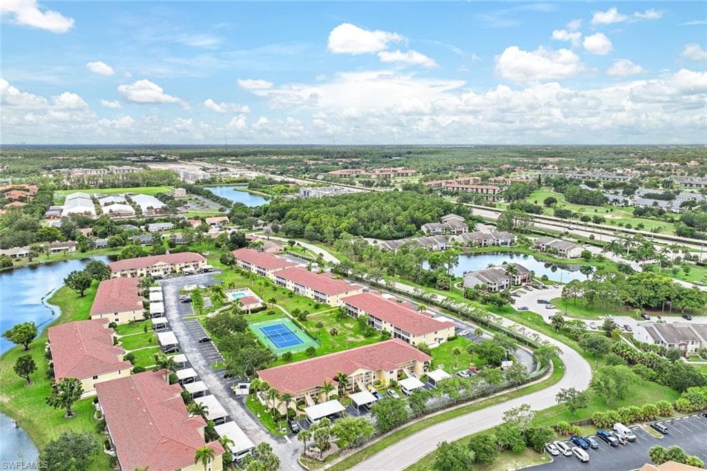 192 Furse Lakes Cir H11, Naples, FL 34104-30