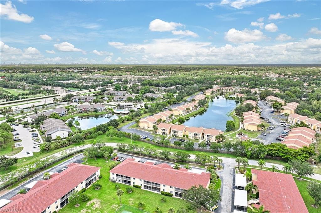 192 Furse Lakes Cir H11, Naples, FL 34104-32