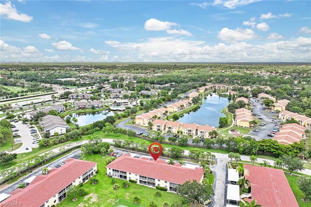 192 Furse Lakes Cir H11, Naples, FL 34104-4