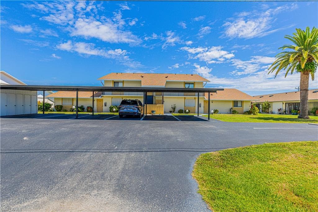 621 15th St 116, Cape Coral, FL 33990-8