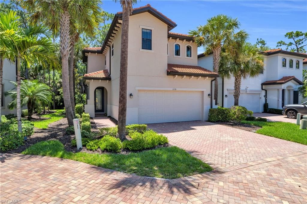 1178 Genovesa Ct 10, Naples, FL 34113-17