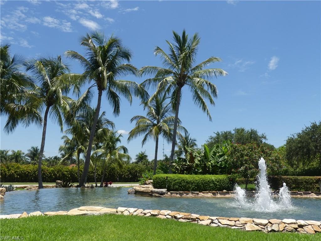 1178 Genovesa Ct 10, Naples, FL 34113-2