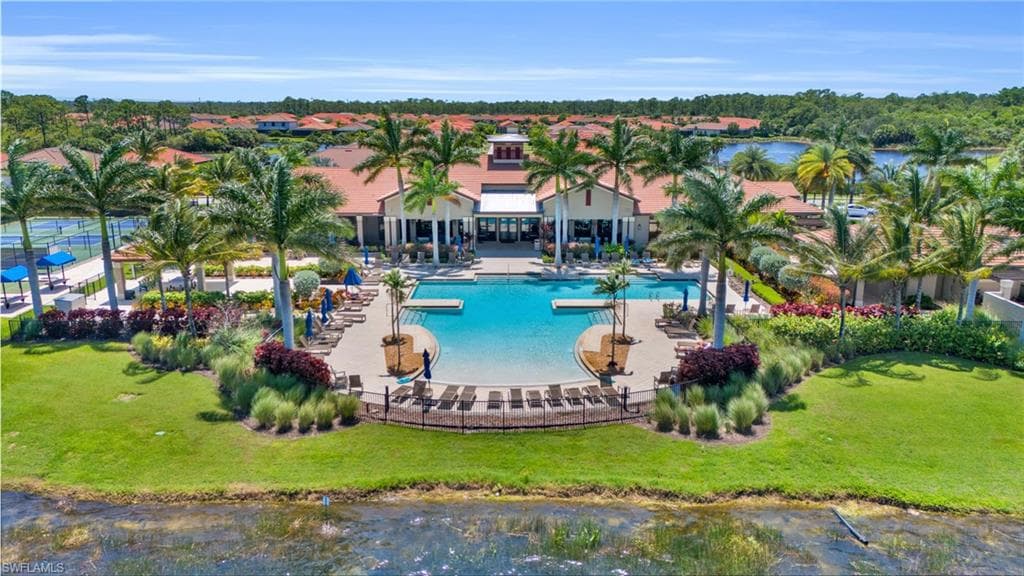 1178 Genovesa Ct 10, Naples, FL 34113-8