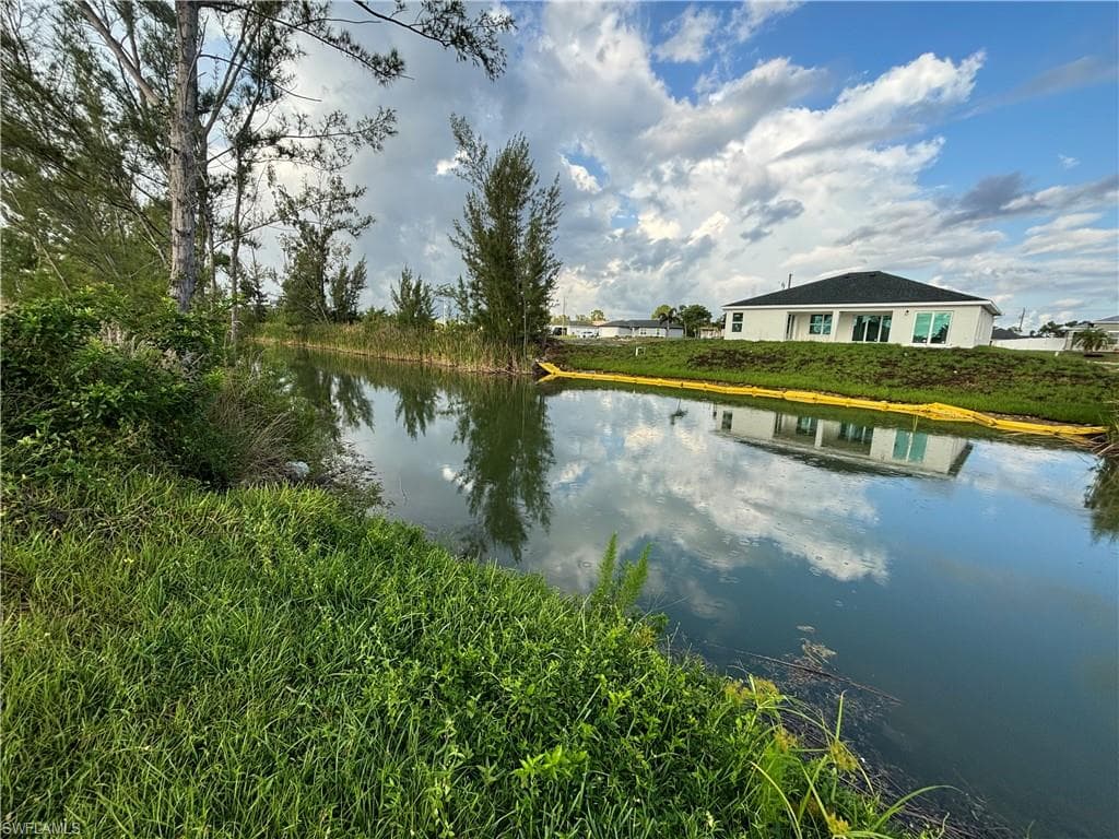 1822 21st Ave, Cape Coral, FL 33993-4