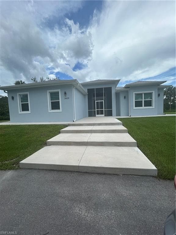 3423 24th Ave SE, Naples, FL 34117-1