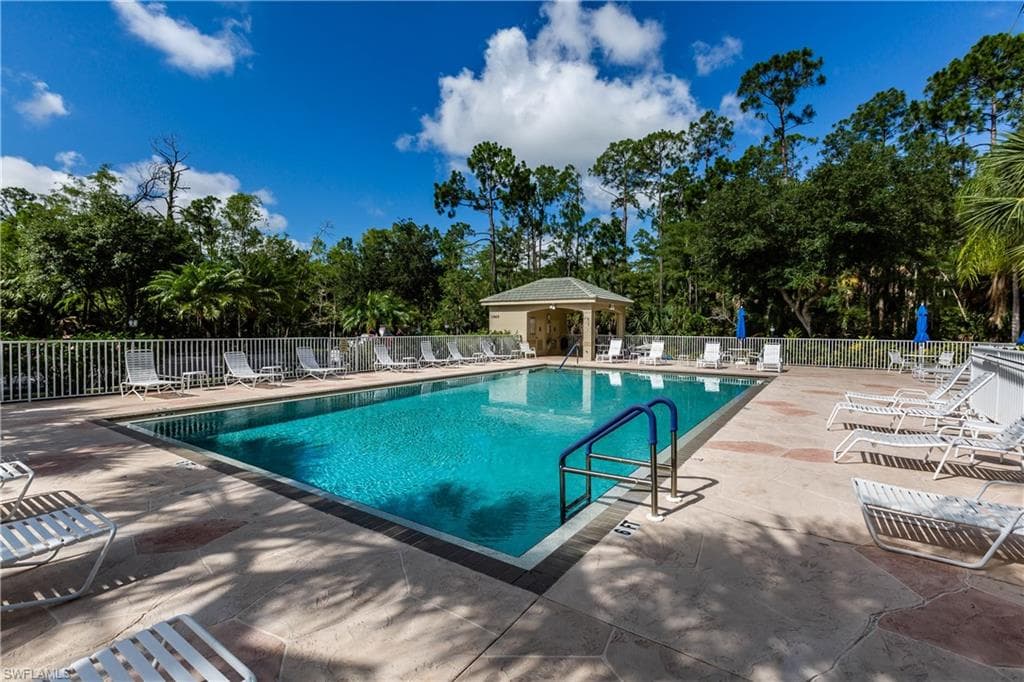 4010 Loblolly Bay Dr 204, Naples, FL 34114-21