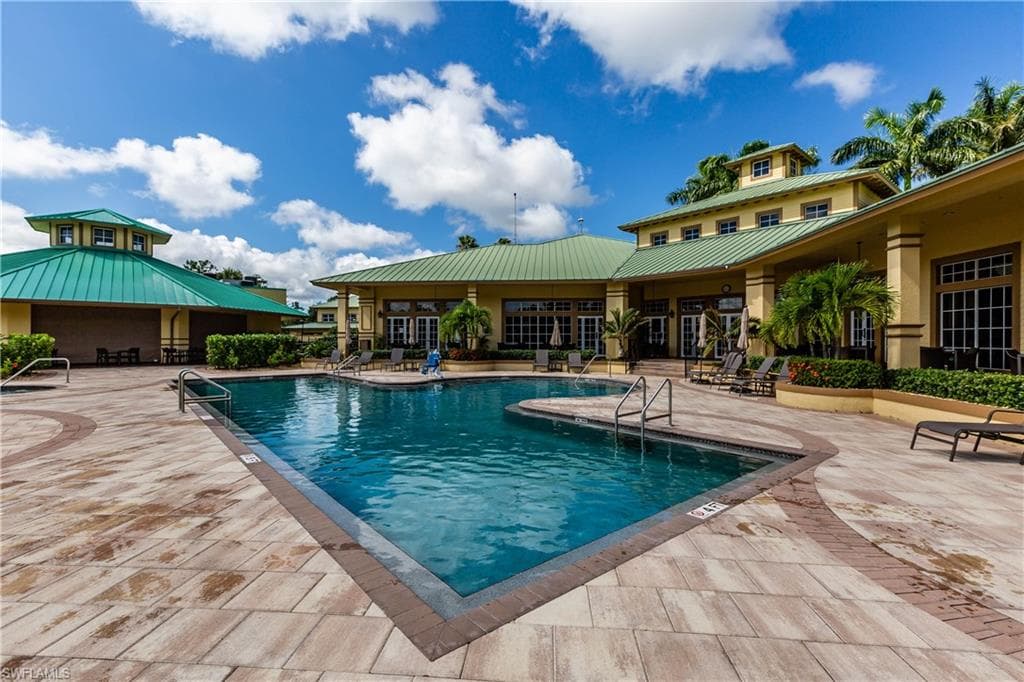 4010 Loblolly Bay Dr 204, Naples, FL 34114-23