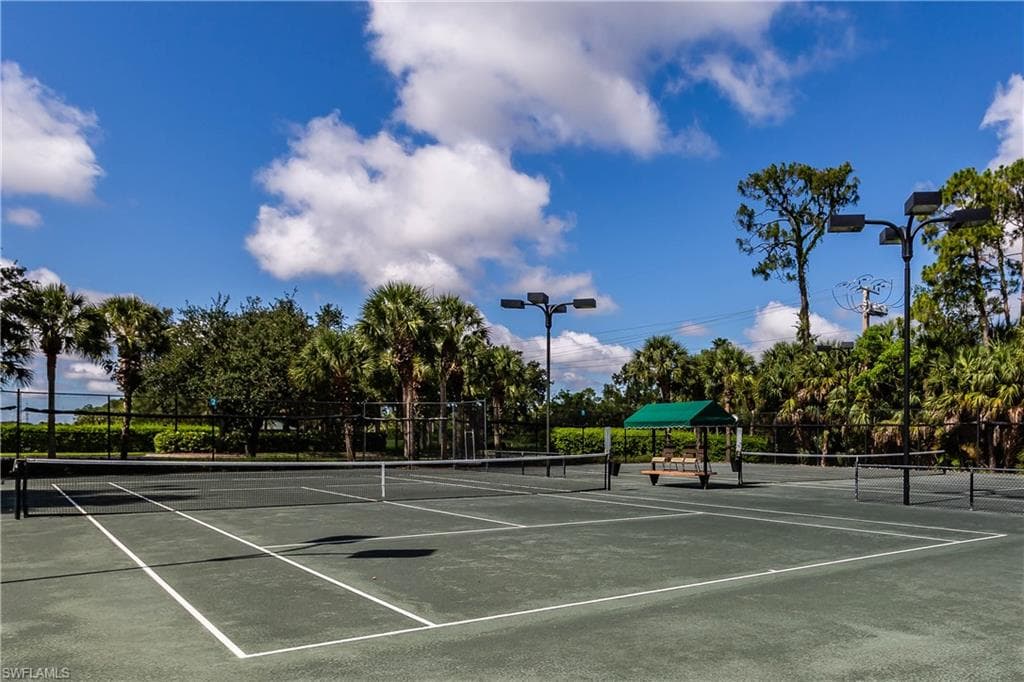 4010 Loblolly Bay Dr 204, Naples, FL 34114-25