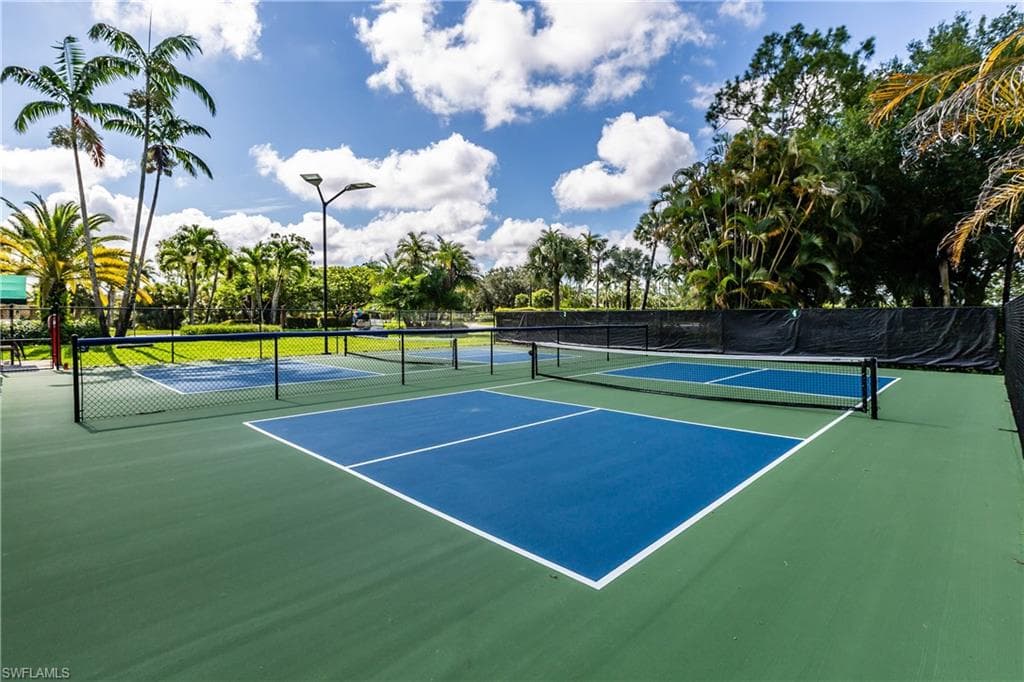 4010 Loblolly Bay Dr 204, Naples, FL 34114-26