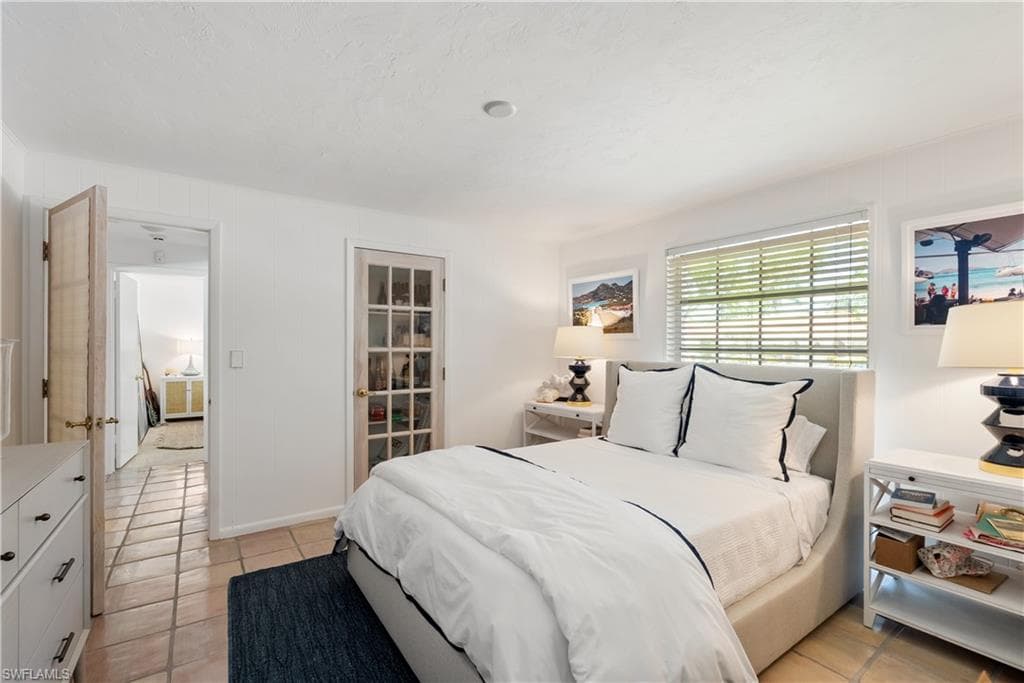 626 Regatta Rd, Naples, FL 34103-16
