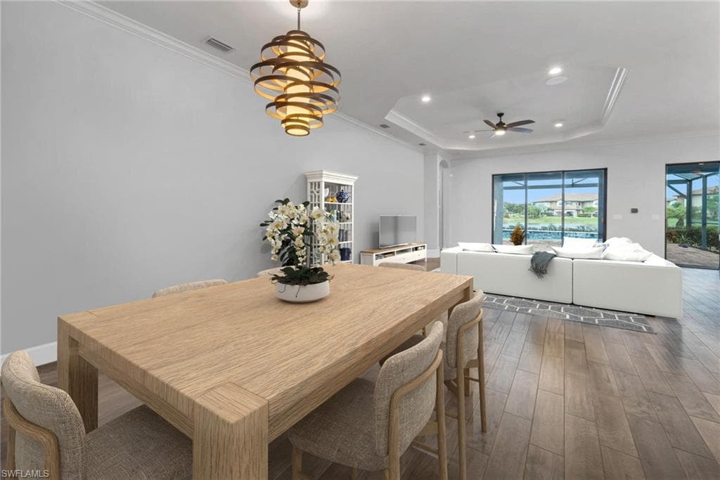 9311 Terresina Dr, Naples, FL 34119-9