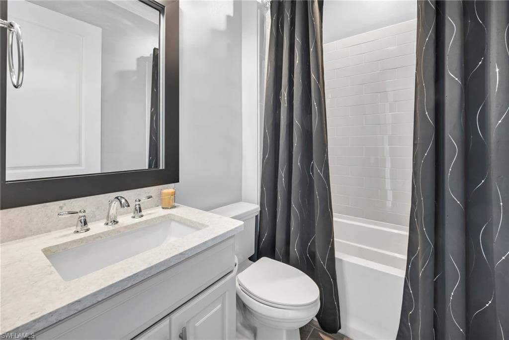 9311 Terresina Dr, Naples, FL 34119-16