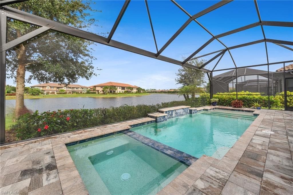 9311 Terresina Dr, Naples, FL 34119-1