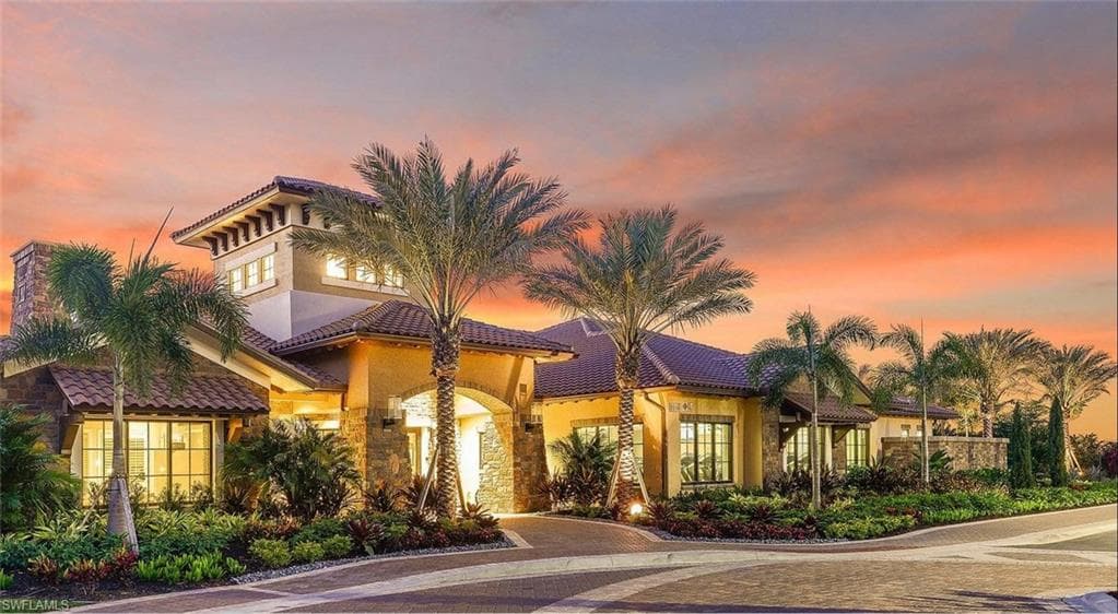 9311 Terresina Dr, Naples, FL 34119-29