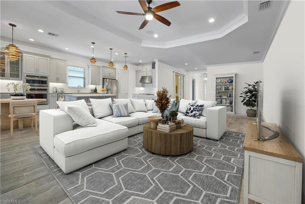 9311 Terresina Dr, Naples, FL 34119-7