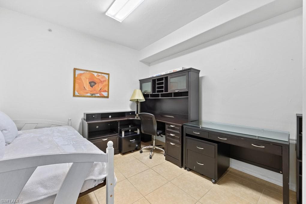 2615 Somerville Loop 307, Cape Coral, FL 33991-20