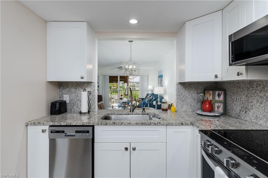 1024 Manatee Rd C202, Naples, FL 34114-14