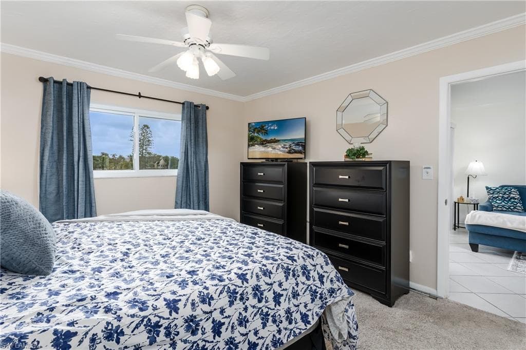 1024 Manatee Rd C202, Naples, FL 34114-18