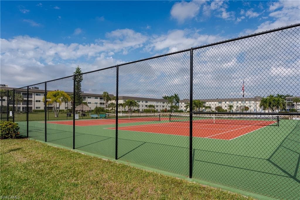 1024 Manatee Rd C202, Naples, FL 34114-27