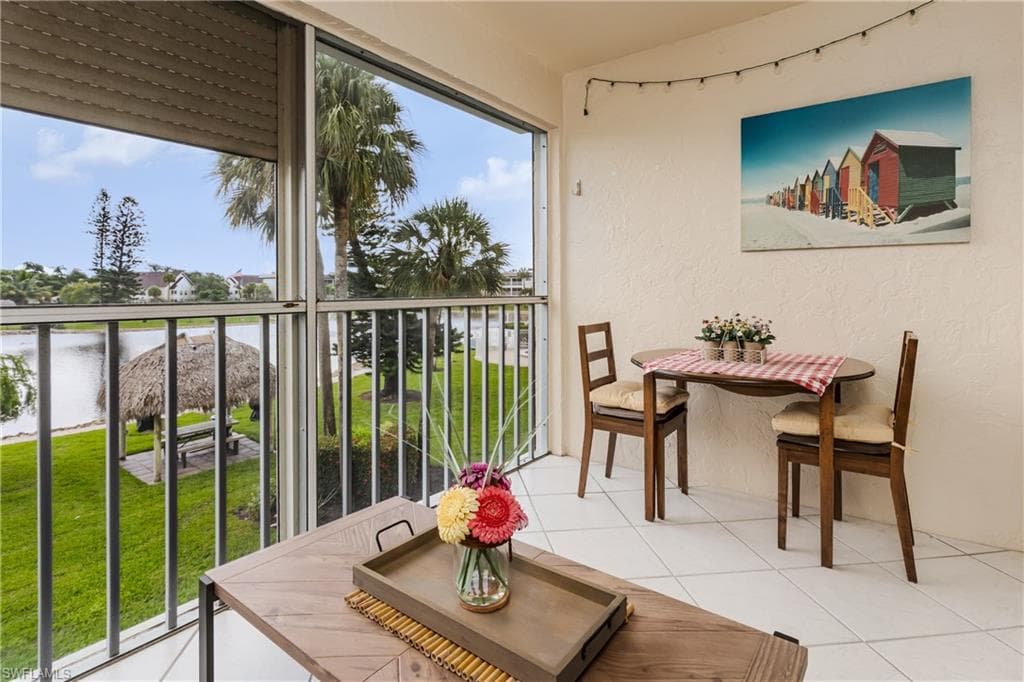 1024 Manatee Rd C202, Naples, FL 34114-2