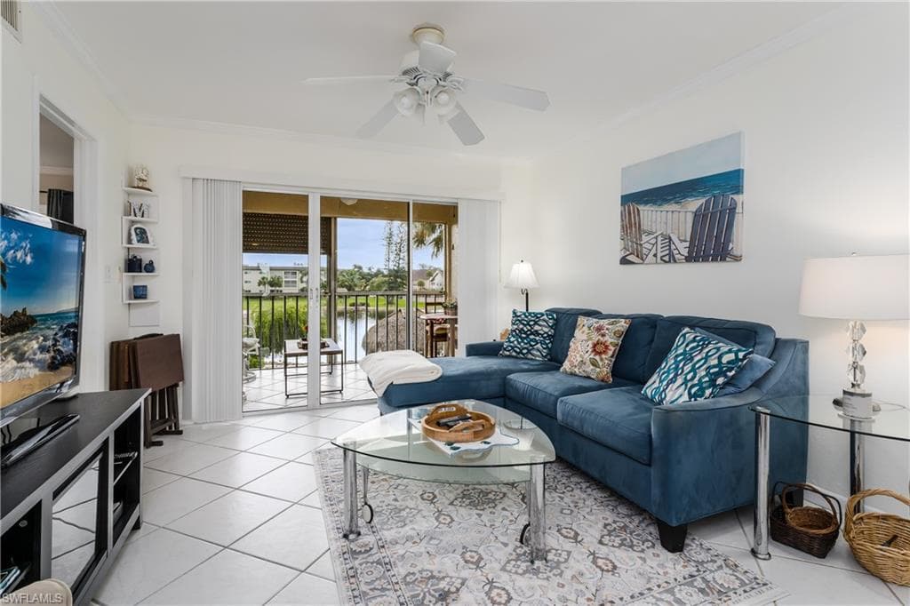 1024 Manatee Rd C202, Naples, FL 34114-5