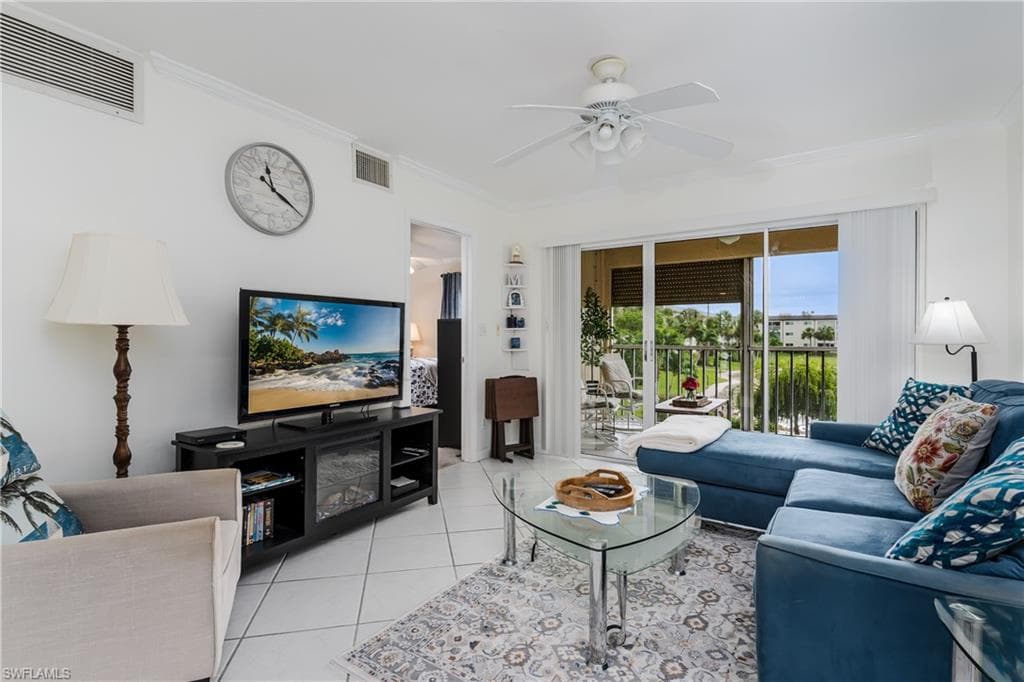 1024 Manatee Rd C202, Naples, FL 34114-6