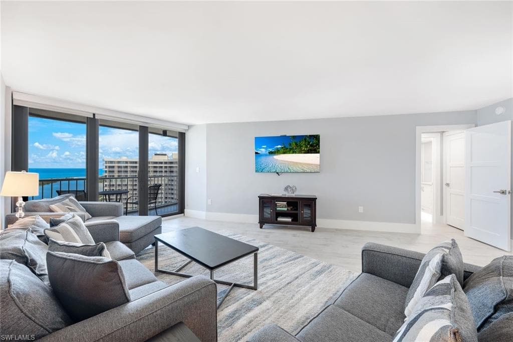 320 Seaview Ct 1801, Marco Island, FL 34145-4