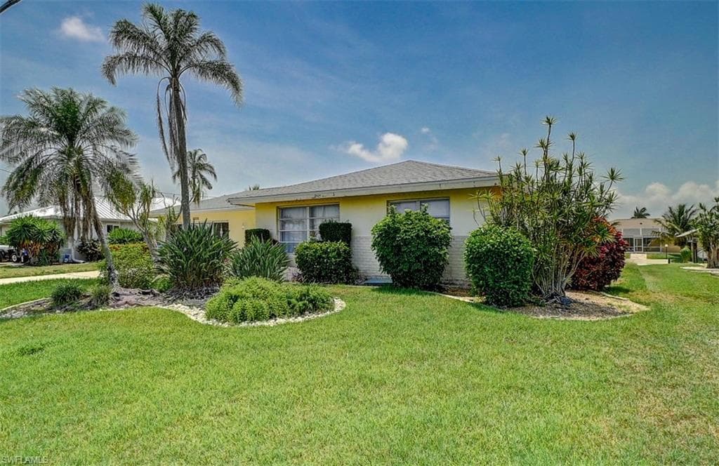 5306 2nd Ave, Cape Coral, FL 33914-3