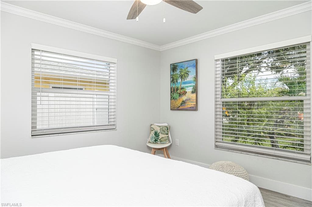 742 99th Ave N, Naples, FL 34108-20