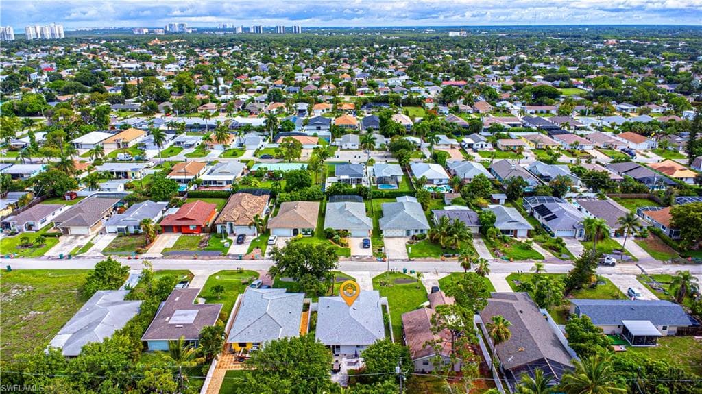742 99th Ave N, Naples, FL 34108-29