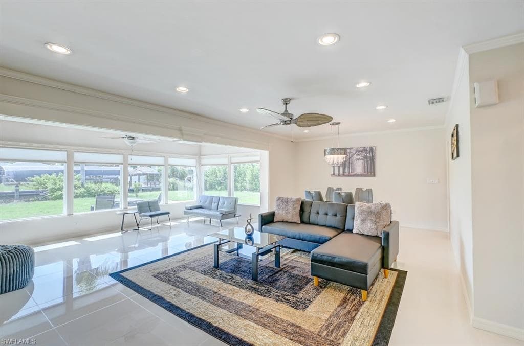 4912 Seville Ct, Cape Coral, FL 33904-2