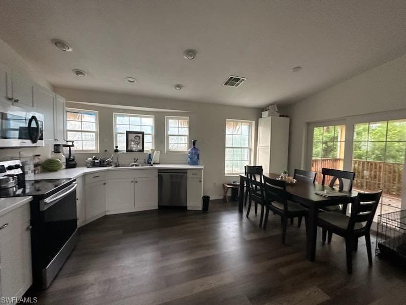 4015 16th Ave SE, Naples, FL 34117-2