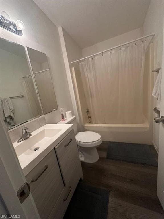 4015 16th Ave SE, Naples, FL 34117-3