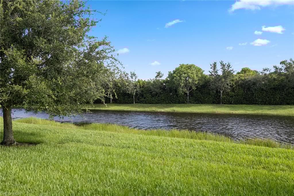 2834 Aviamar Cir, Naples, FL 34114-30