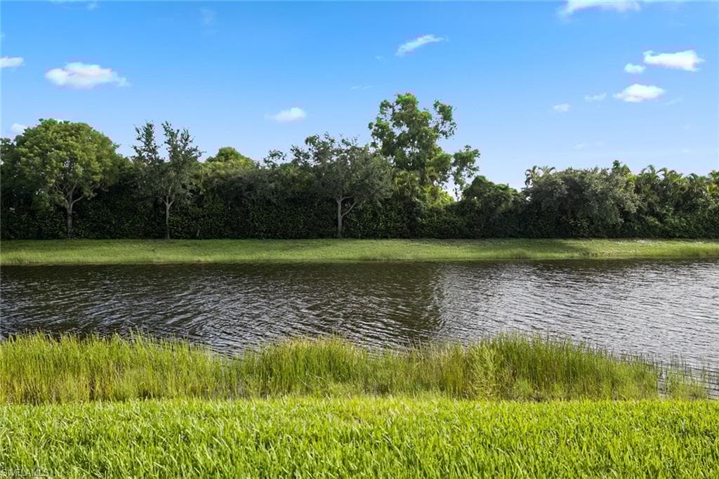 2834 Aviamar Cir, Naples, FL 34114-31