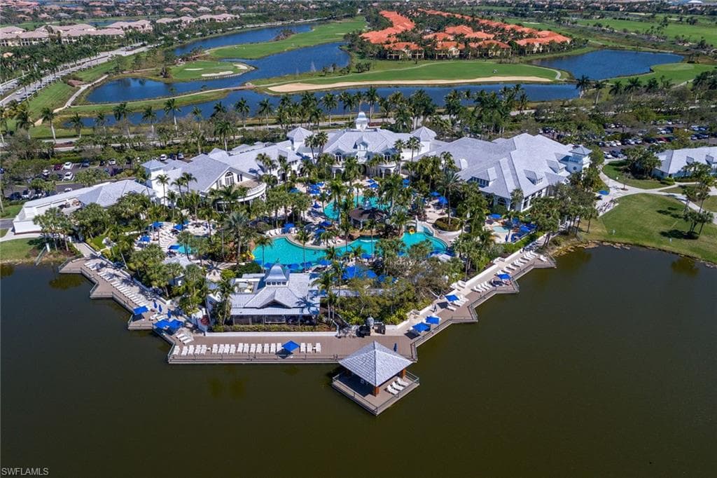 2834 Aviamar Cir, Naples, FL 34114-44