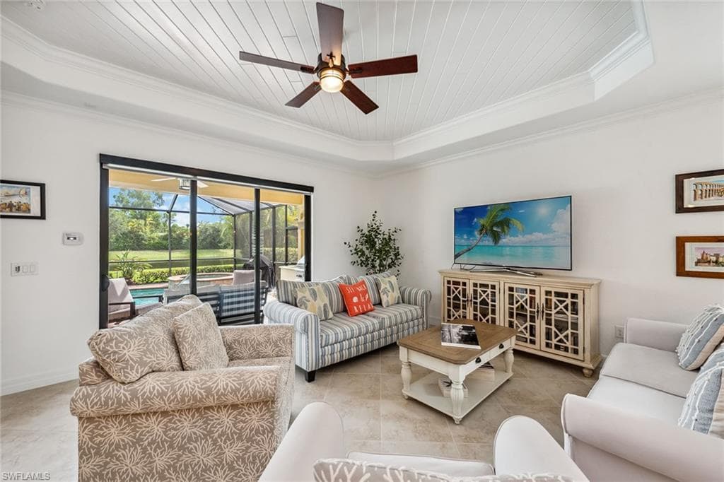 2834 Aviamar Cir, Naples, FL 34114-7