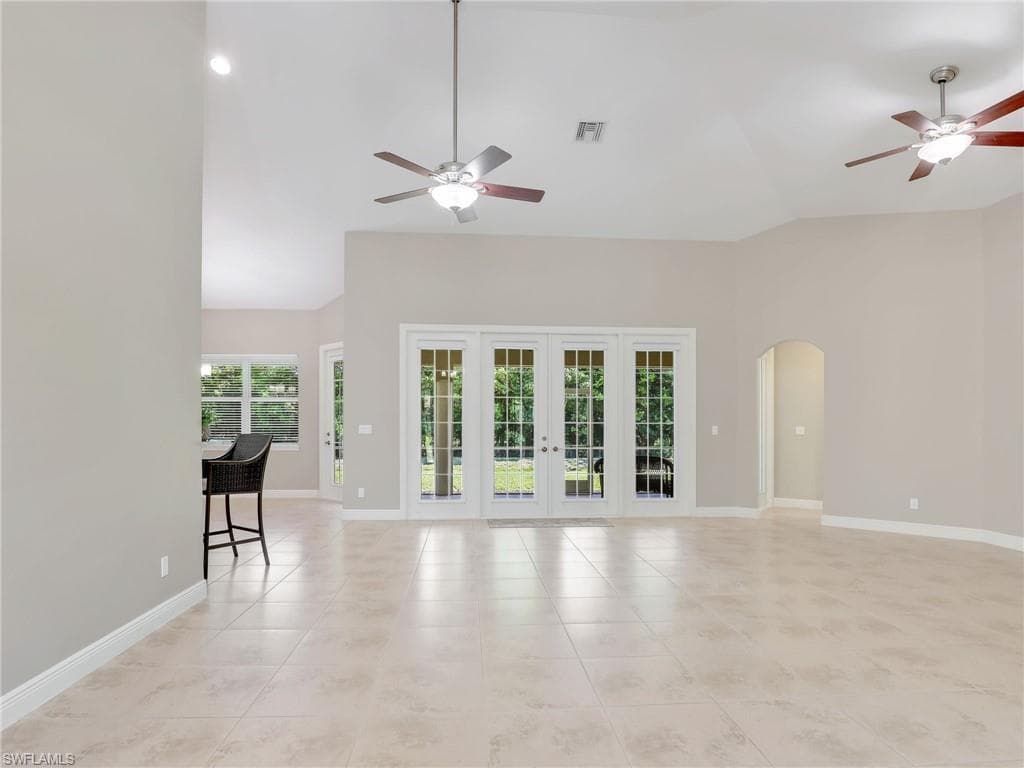 10079 Hidden Pines Ln, Bonita Springs, FL 34135-9