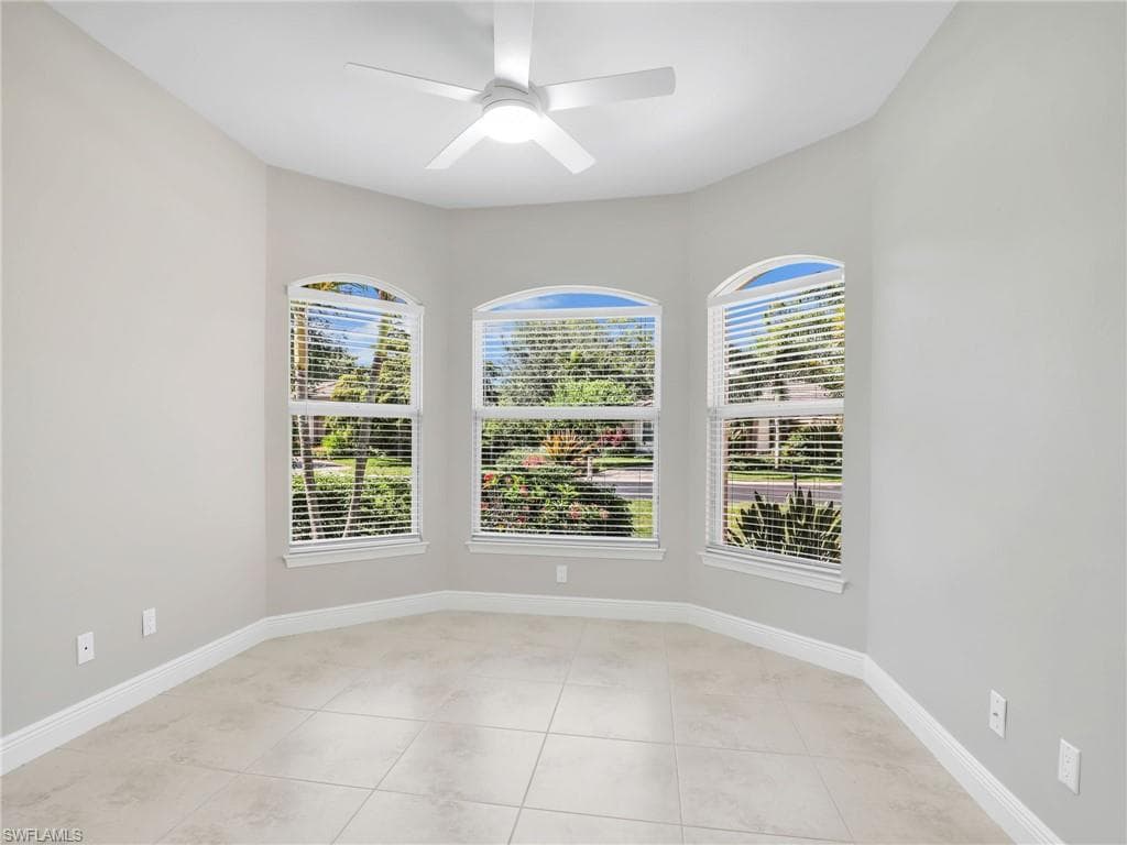 10079 Hidden Pines Ln, Bonita Springs, FL 34135-14