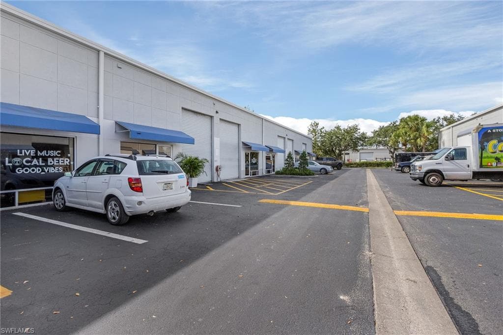 4120 Enterprise Ave 108-111, Naples, FL 34104-4