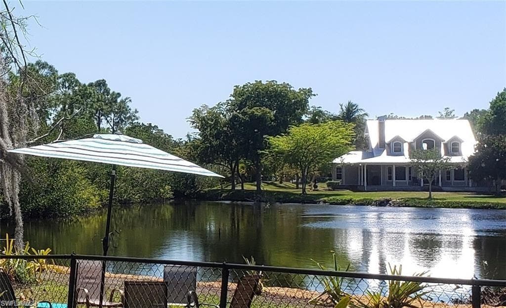 3200 Barrett Ave, Naples, FL 34112-25