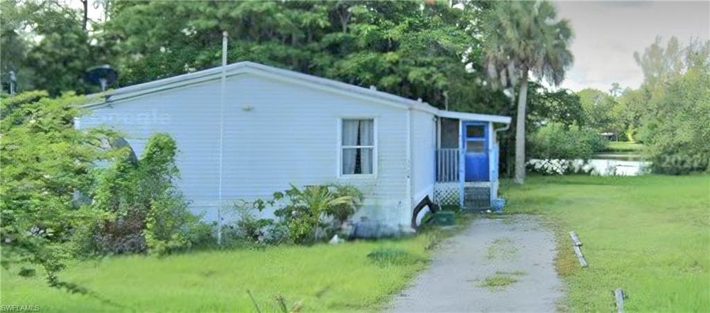3200 Barrett Ave, Naples, FL 34112-32