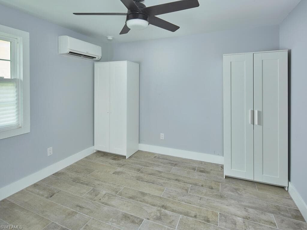 109 Pago Pago Dr E, Naples, FL 34113-12