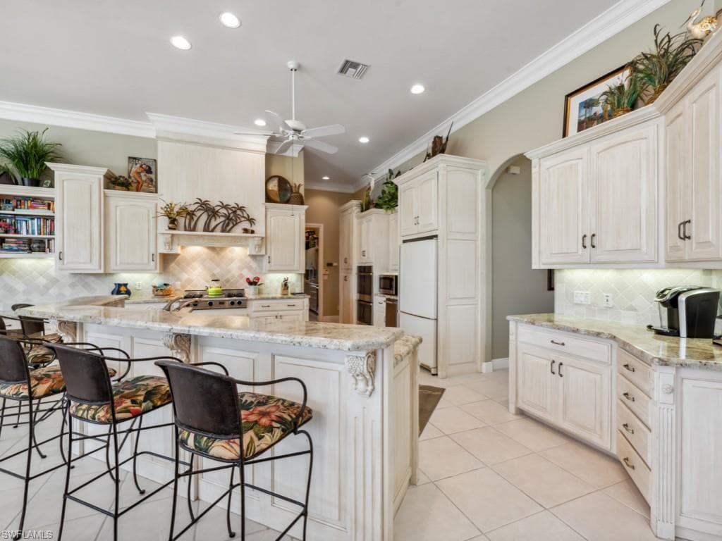 1250 Stone Ct, Marco Island, FL 34145-12